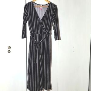 Womens Black/White Striped Capri Wide Leg Jumpsuit Pantsuit Soft Slimming Sz.M